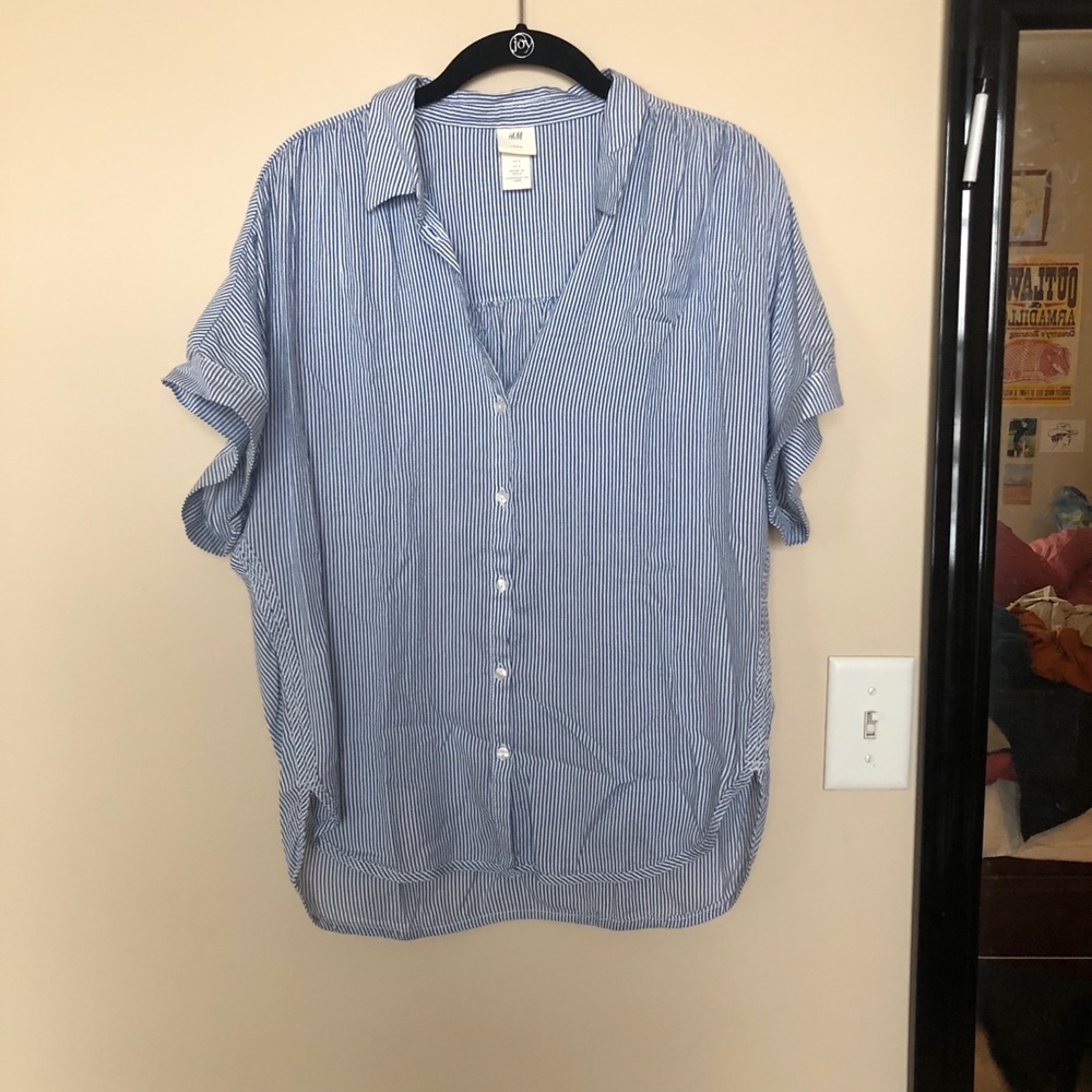 H&M Oversized Seersucker Striped top